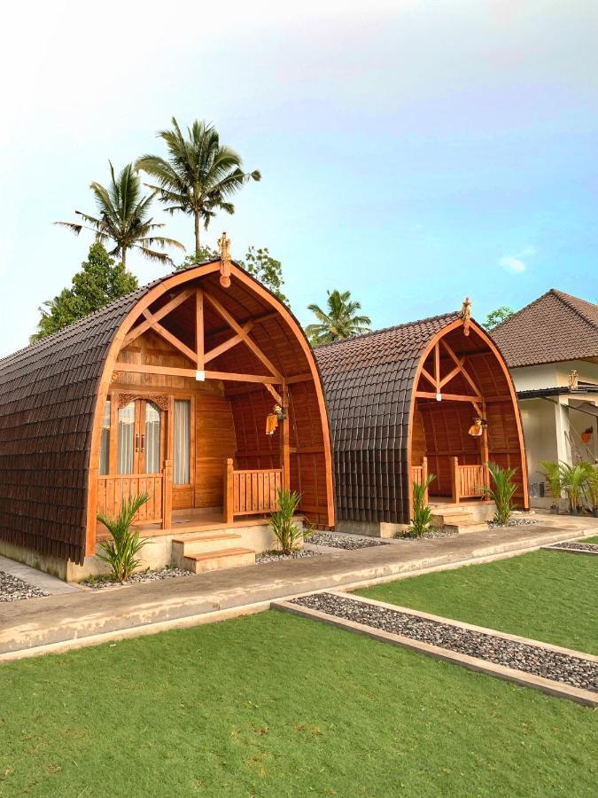 Besakih Homestay & Villa Exterior photo