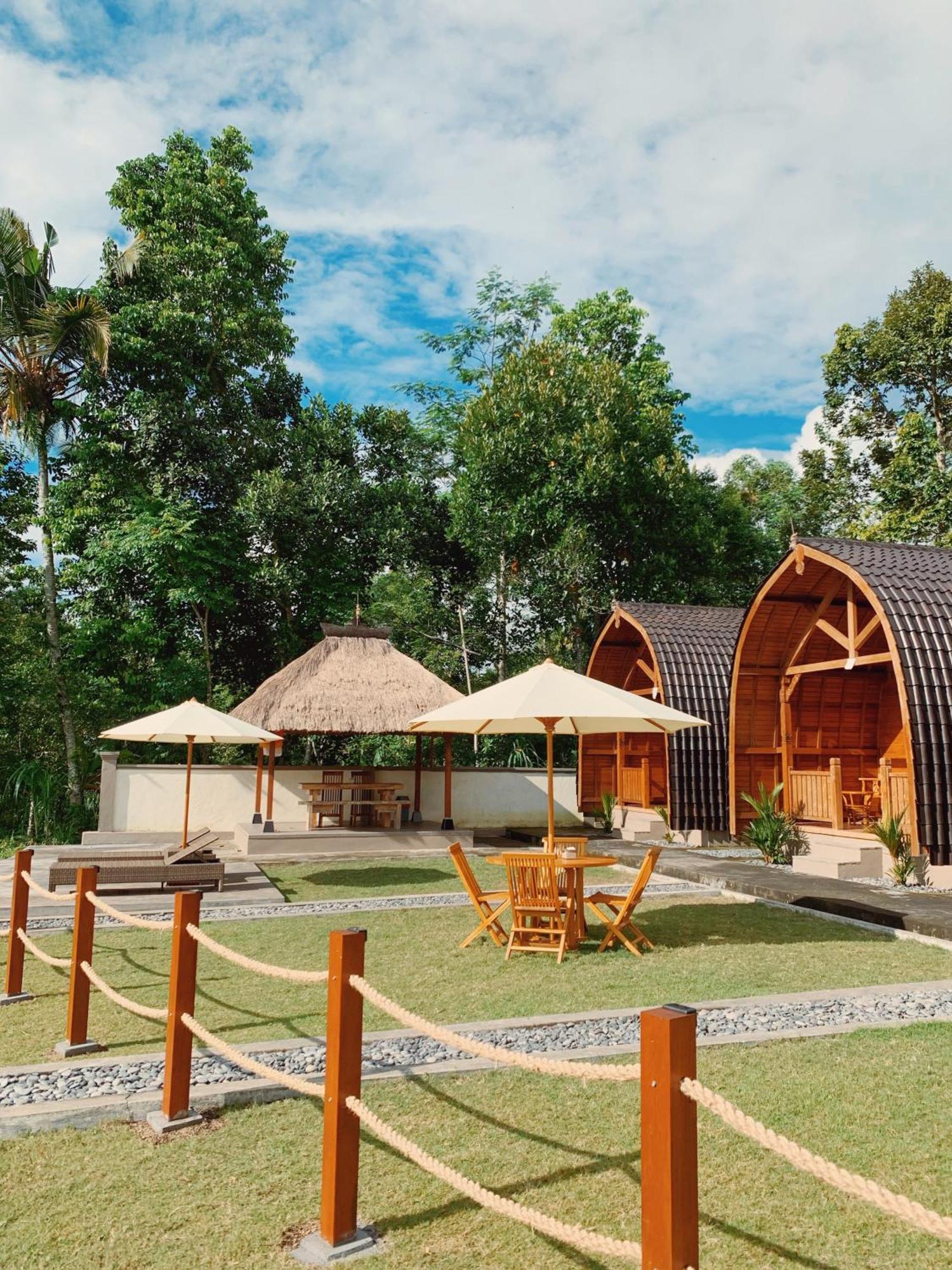 Besakih Homestay & Villa Exterior photo