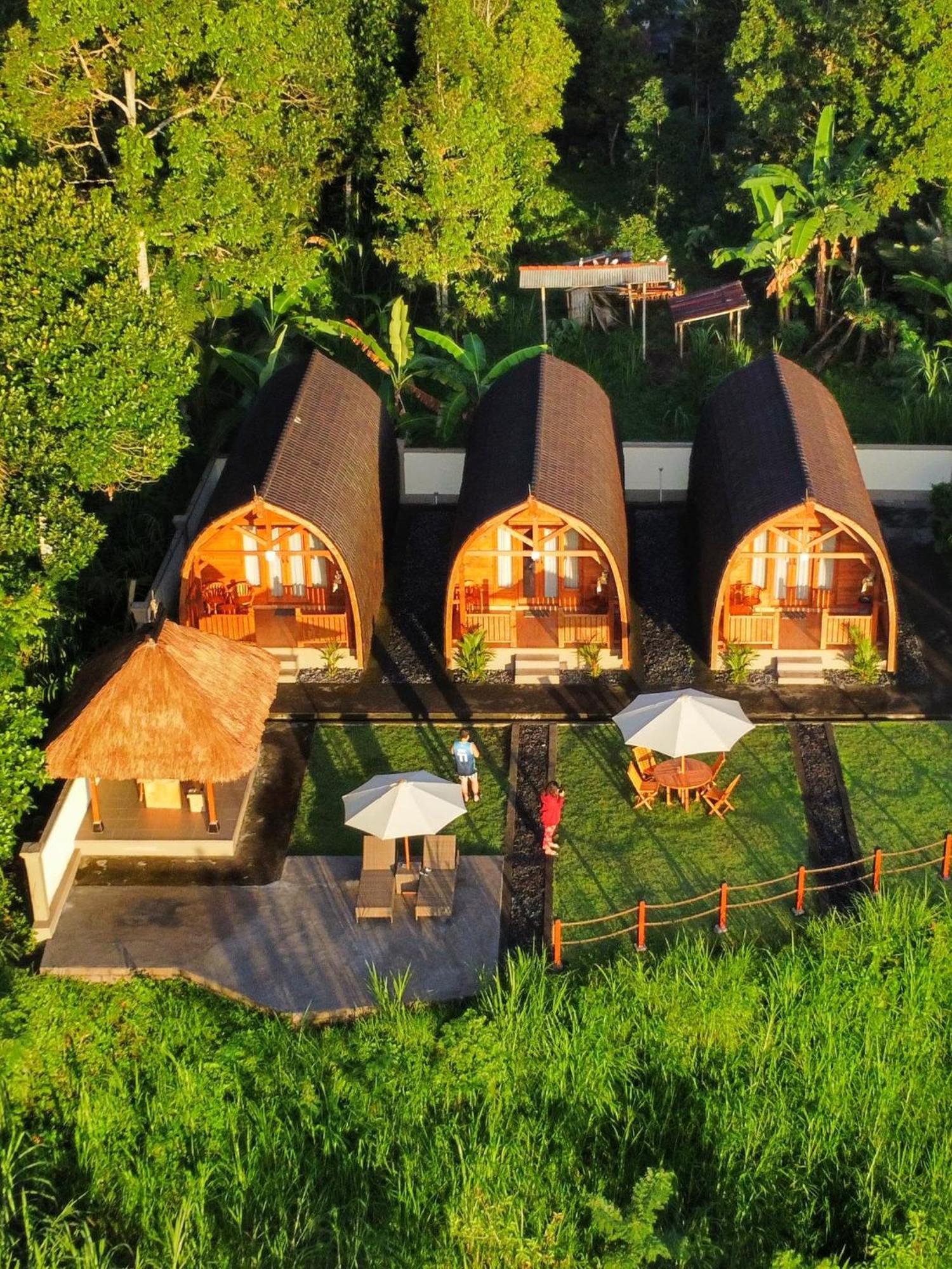 Besakih Homestay & Villa Exterior photo